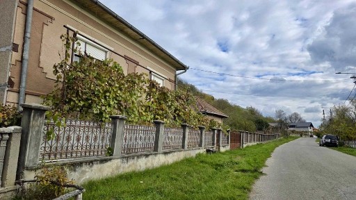 Casa de vanzare in Sânpetru Almașului, Hida, jud. Sălaj-teren 7500 mp