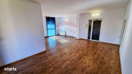 Spațiu de birouri luminos, 48 mp, în zonă centrală