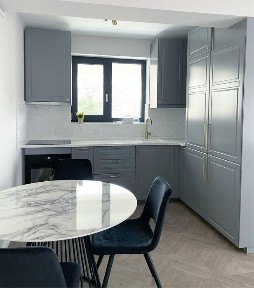 Inchiriez apartament 2 camere zona Tineretului/Unirii + Loc de parcare