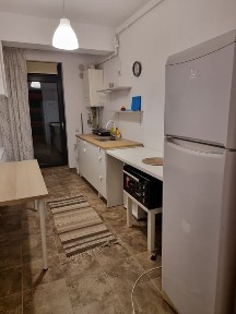 Studio/garsoniera|5 min pana la metrou|centrala|zonă dormitor|48mp