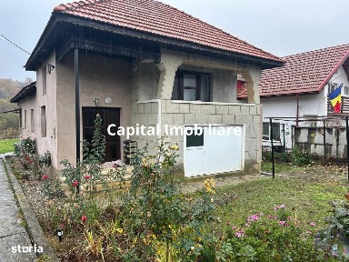 Casă P+M, com Balesti, sat Rasova.Comision 0!