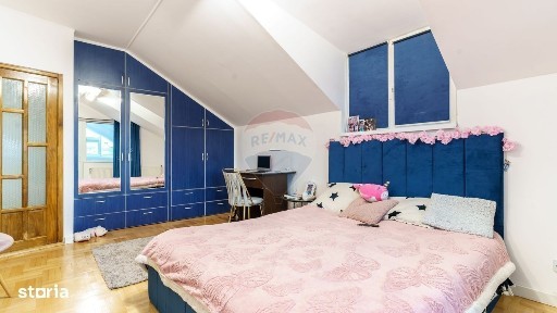 Casa individuala cu 3 apartamente, comision 0%, Intre Lacuri