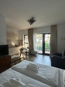 Inchiriez garsoniere prima linie la mare utilitati incluse, facilitati