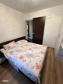 Inchiriere- Apartament cu 3 camere, decomandat, etajul 4 cu aer condit
