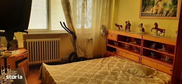 Apartament 3 camere confort 1 decomandat, Plantelor, etaj 3.