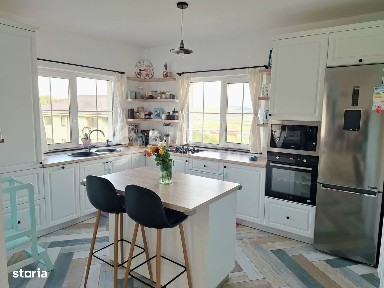 Casa moderna in Dezmir, 4 camere, teren 465 mp