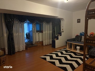 Vand Apartament 4 camere