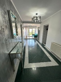 Apartament de închiriat