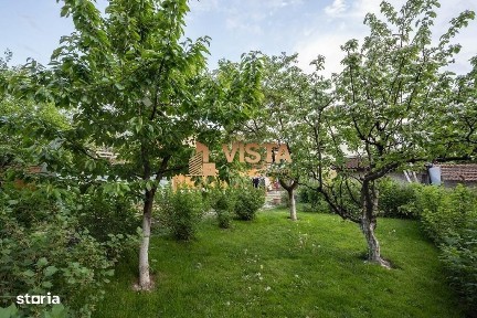 Casa individuala P+M, 5 dormitoare, 3 bai, 556 mp teren, Cernatu, Sac