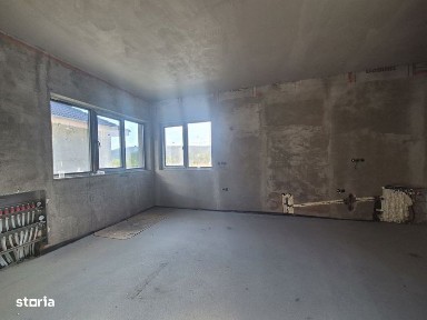 Casă 4 camere situată în Târgu Jiu, Str. Dumbravă