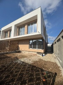 Vila Cuplata P+1 - Corbeanca, Petresti, la Cheie 0% Comision