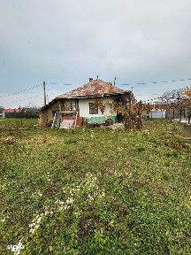 De vanzare casa parinteasca,Teren 2.900mp,Pret 35.000e