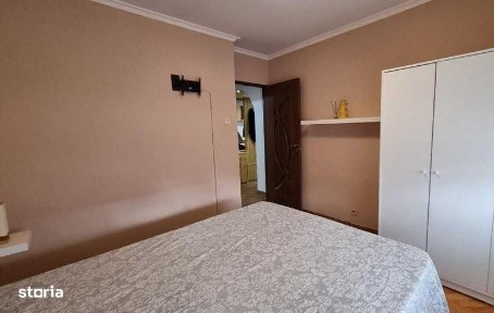 Apartament 2 camere, micro 17, etaj 2