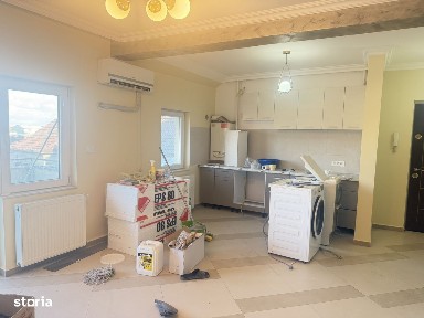 Vand apartament 2 camere transformat in 3 Dambovita 92000 euro