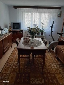 Casa renovata in Schei 3 camere, terasa, beci, magazie, curte