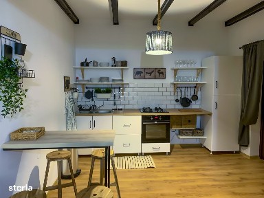 Casa cu 4 camere recent renovata. View splendid catre Muntii Bucegi