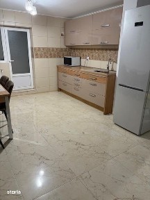 Apartament 4 camere, decomandat, loc de parcare, zona Brosteni