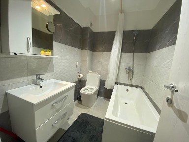 Inchiriez apartament cu o camera