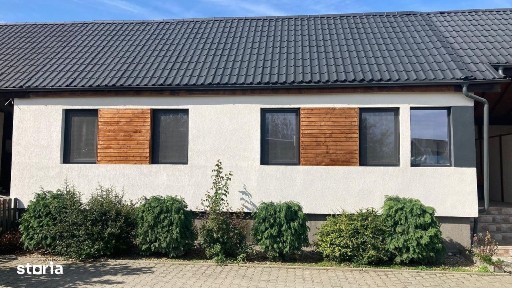 Inchiriez apartament casa duplex