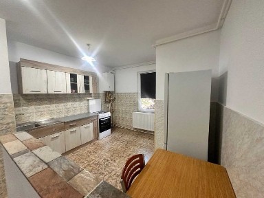 Apartament cu 2 camere, zona Pandurilor, cartier Tudor, Târgu Mureș.