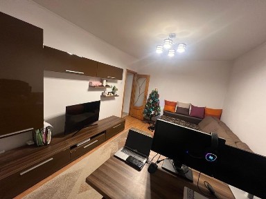 Apartament 3 camere decomandat Pacurari la bulevard