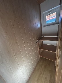 Inchiriez camera single