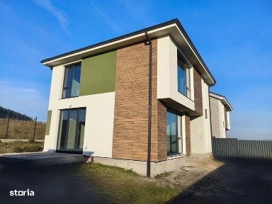 Casa moderna, constructie noua Chinteni, Garaj