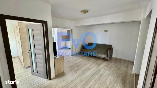 Apartament de vanzare, 3 camere, 2 bai, etaj 4, Valea Lupului, Iasi