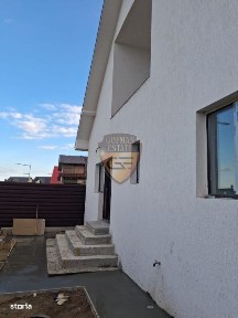 Casa P+M, Valul lu Traian, 210 mp teren 256 mp, deschidere 15 mp, semi