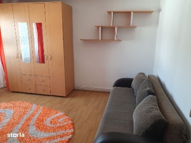 garsoniera 30 mp, et.2, de inchiriat, str Privighetorilor