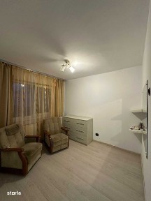 Vand apartament cu 3 camere