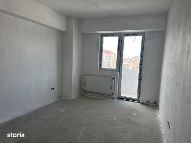 Apartament 2 camere - decomandat - dressing - balcon - Mihai Viteazu