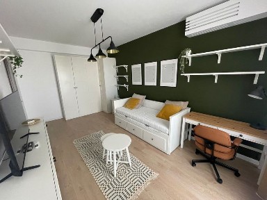 Studio modern, lângă stația de metrou Păcii.