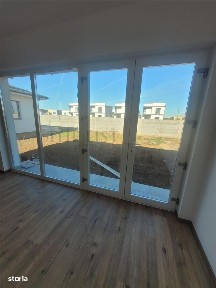 De Vanzare | Casa cu 5 camere | Tunari