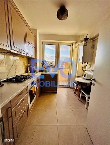 Se vinde, apartament 2 camere, 2 locuri de parcare si boxa intabulate