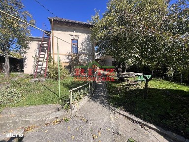 Nou! Casa D+M, langa parc, ideala diverse activitati!