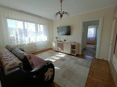 Pers fizică Vând apartament 2 camere Govândari zona Victoria