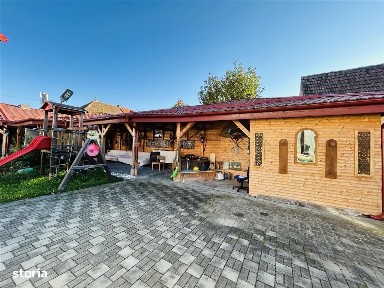 Casă individuală cu iaz, jacuzzi, saună și curte superbă - Cisnădie