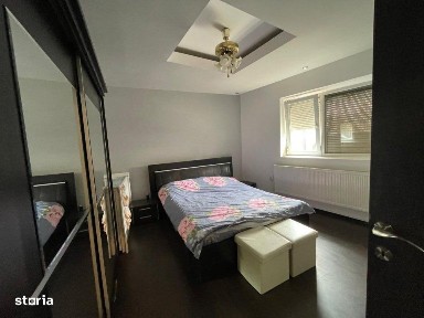 Casa de vanzare, cu 4 camere, 140 mp, zona Centru Vechi