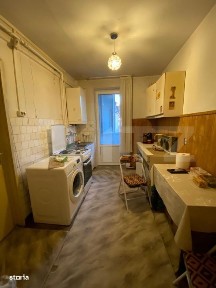 Apartament 3 camere, 2 balcoane, bloc reabilitat - Bulevardul Deceba