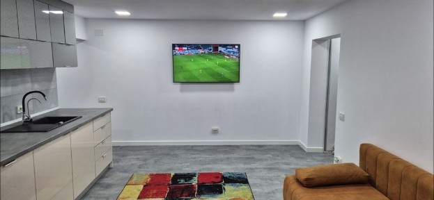 Vand Apartament 3 Camere