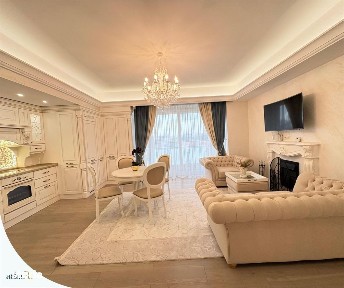 Eleganta clasica si priveliste panoramica - reunite intr-un apartament