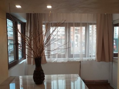 PROPRIETAR, închiriez garsonieră,mobilată și utilată complet,renovată!