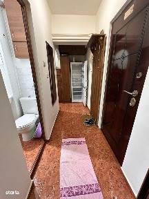 De vanzare garsoniera,mobilata și utilata,etajul 1 zona Primariei