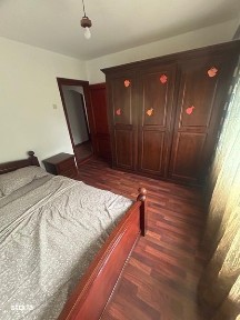 Apartament cu 3 camere de inchiriat