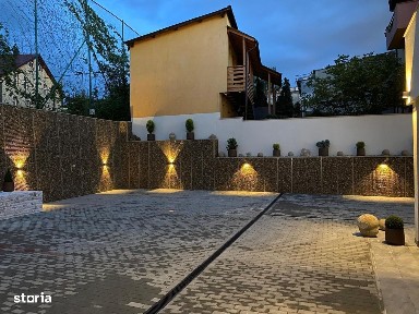 Casă spațioasă, finisaje de calitate, amplasare centrală