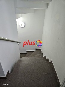 Oportunitate - Apartament cu trei camere in vila, zona Tractorul 70 mp