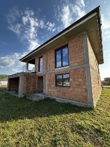 Racovita, Alea Bujorului 1A 1A