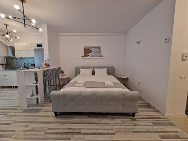 Inchiriez studio Constanta - Mamaia Nord la 50 m de plaja