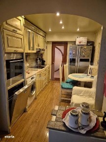 Apartament,3 Camere, In spate la Teologic